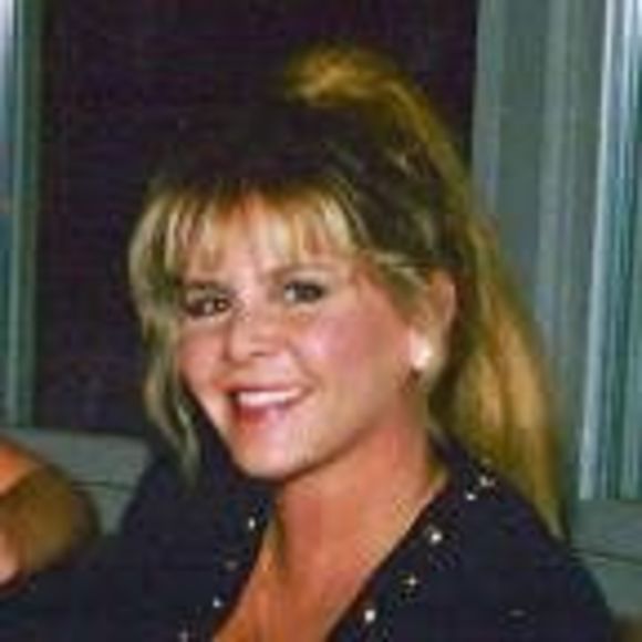 Meet your Posher, Bridget - Picture 1 of 1